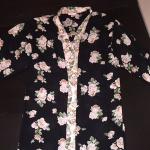 Really 😎 beautiful kimono/ beach cover up/ robe